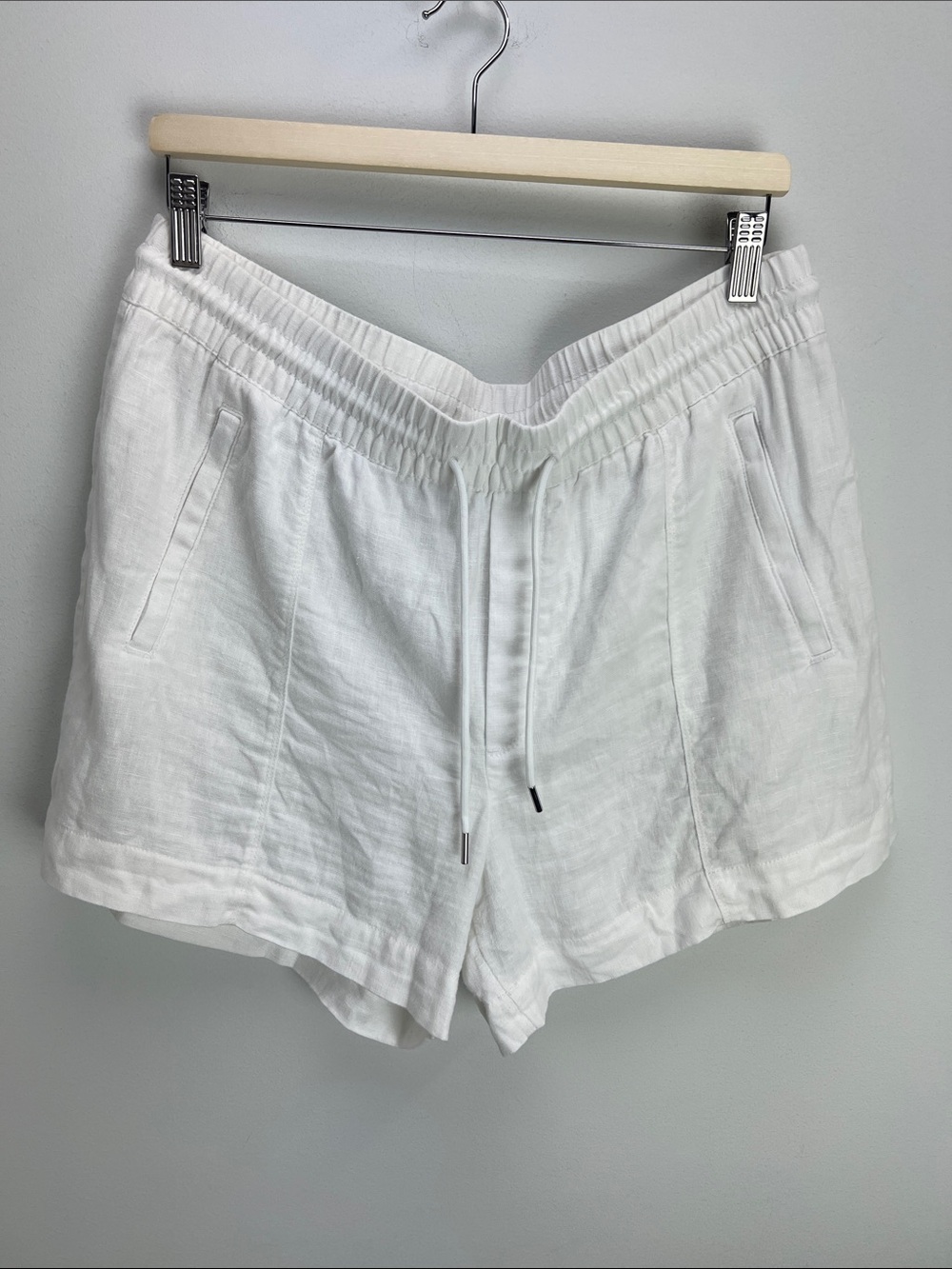 Athleta Retreat Linen Shorts White Mid Rise 4” Short Womens 14 Lightweight
